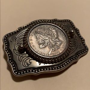 Coin belt buckle